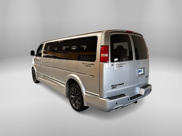 2024 GMC Savana Base