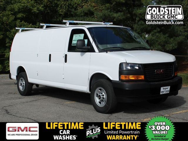 2024 GMC Savana Base