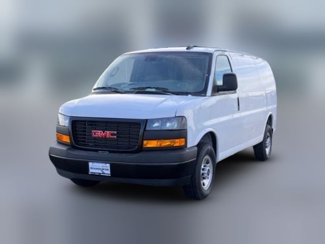 2024 GMC Savana Base