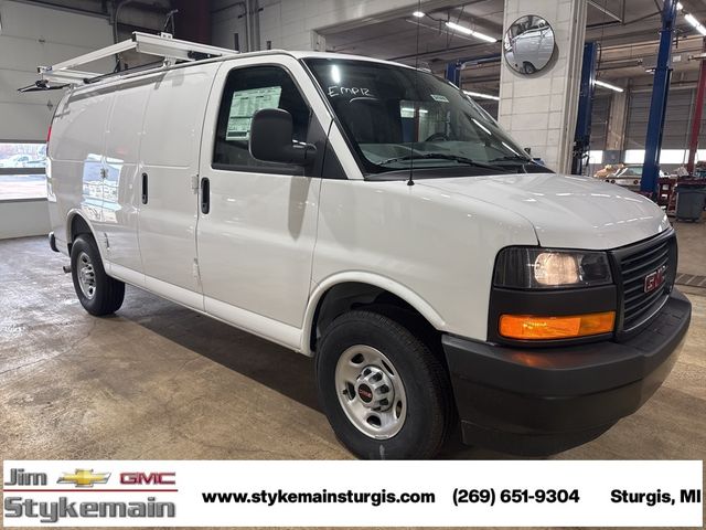 2024 GMC Savana Base