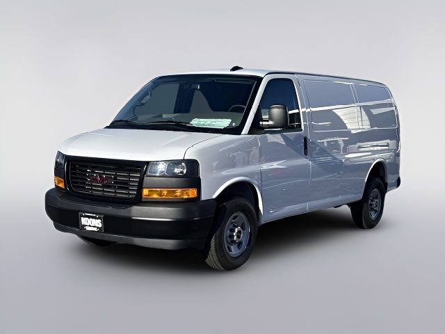 2024 GMC Savana Base