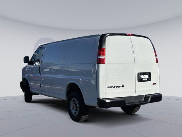 2024 GMC Savana Base