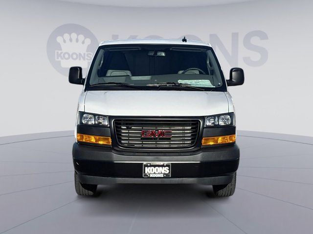 2024 GMC Savana Base