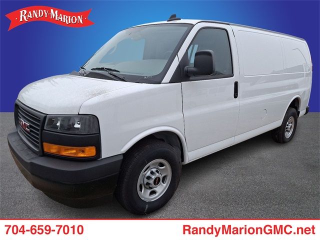 2024 GMC Savana Base