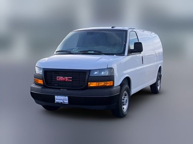 2024 GMC Savana Base