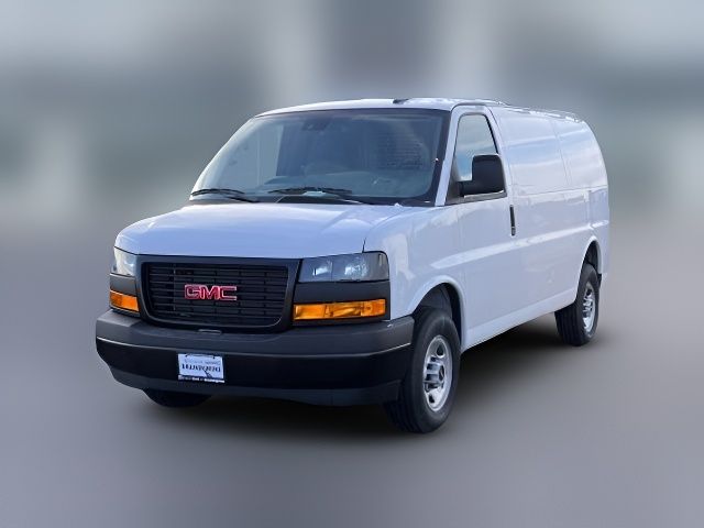 2024 GMC Savana Base