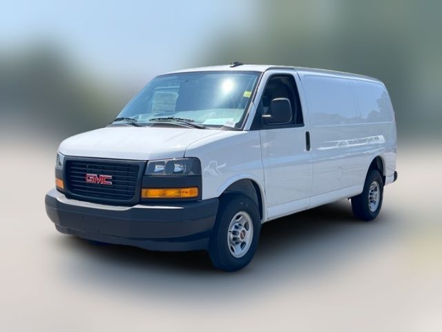 2024 GMC Savana Base