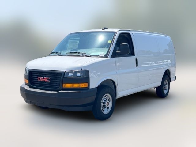 2024 GMC Savana Base
