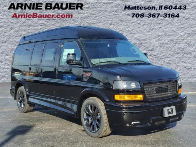 2024 GMC Savana Base