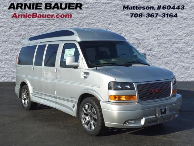 2024 GMC Savana Base