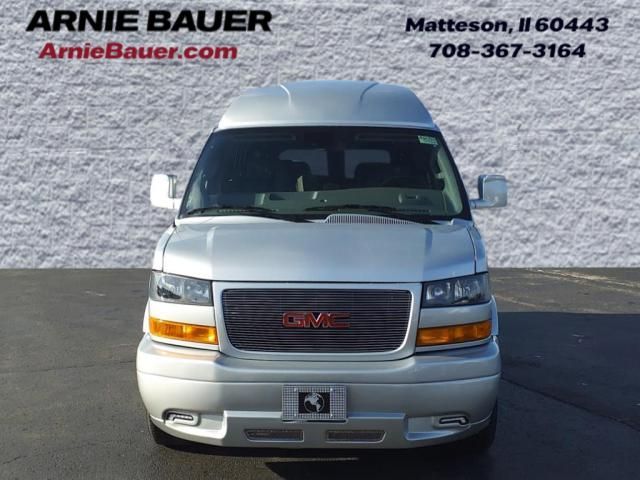 2024 GMC Savana Base