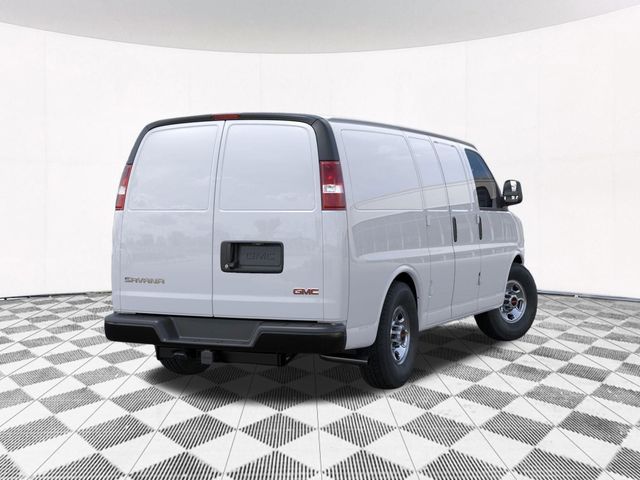 2024 GMC Savana Base