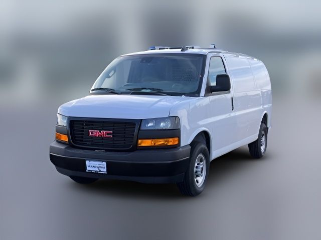 2024 GMC Savana Base