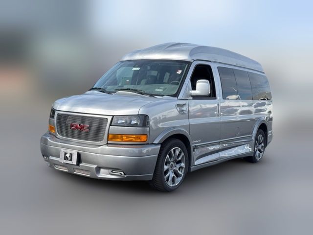 2024 GMC Savana Base