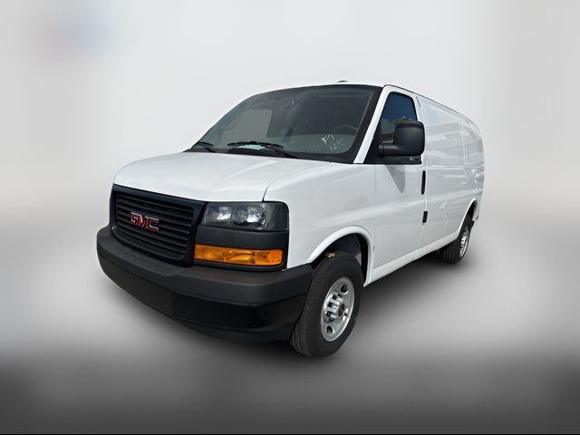 2024 GMC Savana Base