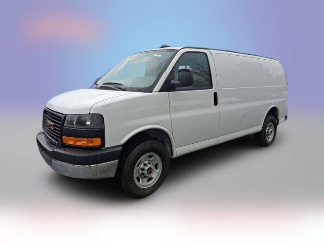 2024 GMC Savana Base