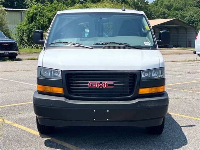 2024 GMC Savana Base