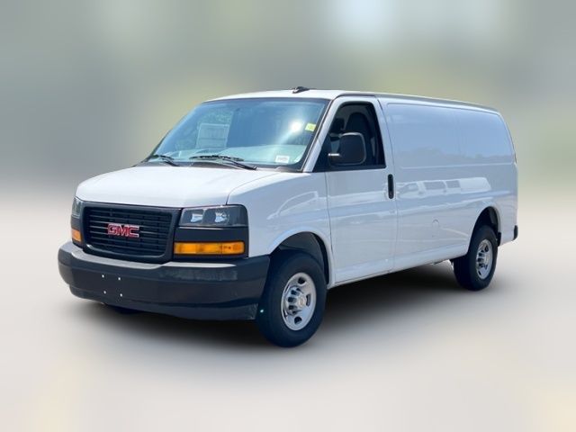 2024 GMC Savana Base