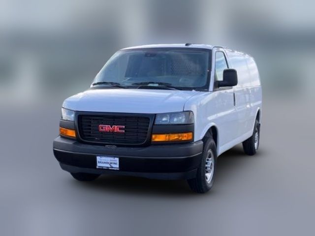 2024 GMC Savana Base