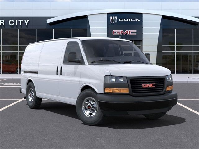 2024 GMC Savana Base