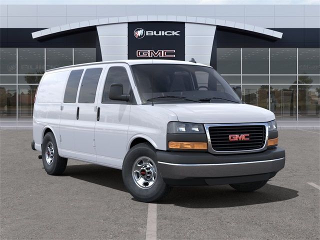 2024 GMC Savana Base