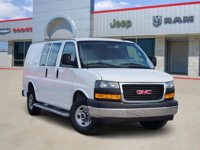 2024 GMC Savana Base