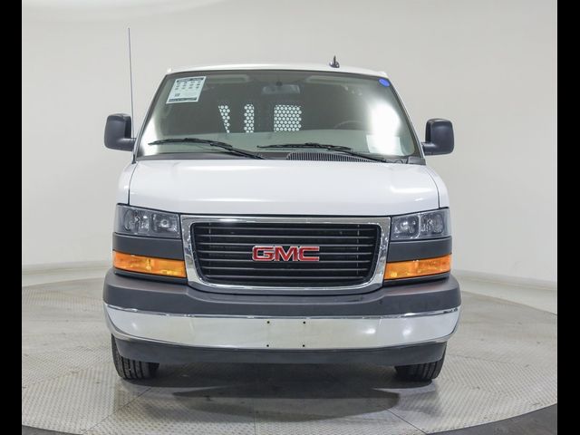2024 GMC Savana Base