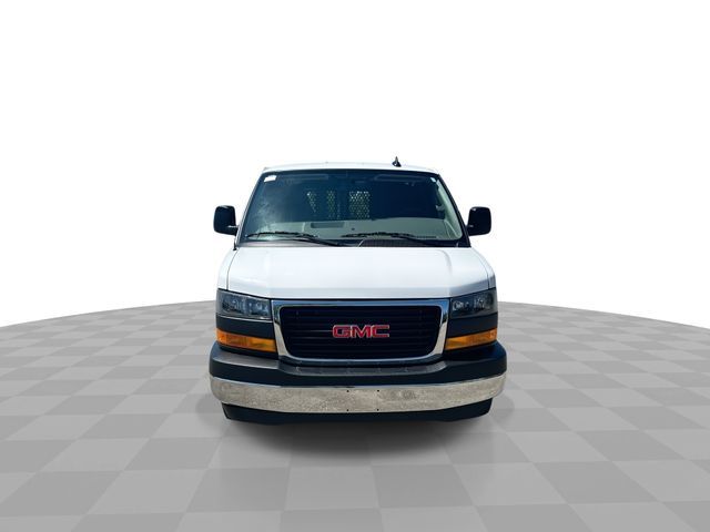 2024 GMC Savana Base