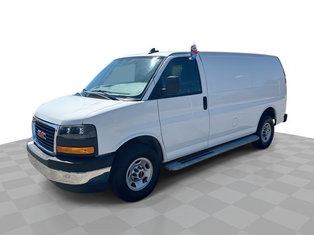 2024 GMC Savana Base