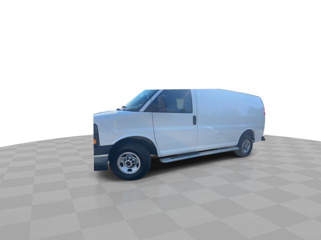 2024 GMC Savana Base
