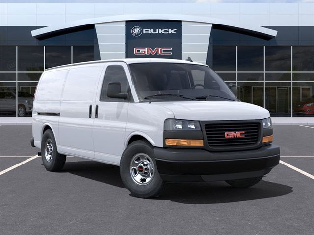 2024 GMC Savana Base