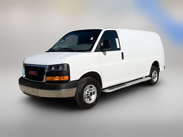 2024 GMC Savana Base