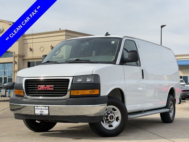 2024 GMC Savana Base