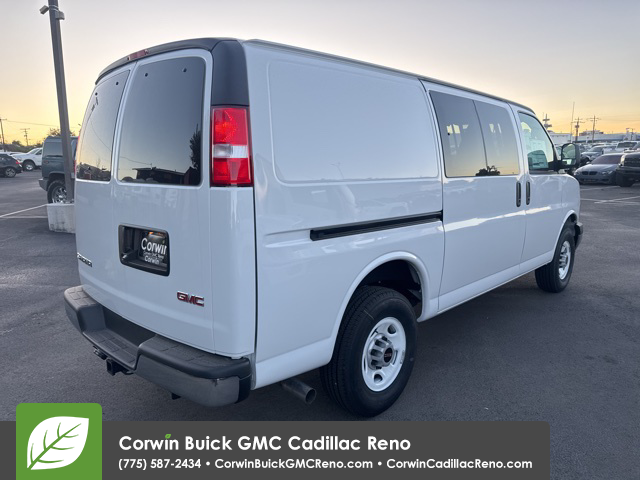 2024 GMC Savana Base