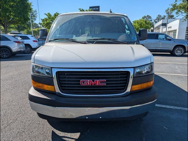 2024 GMC Savana Base