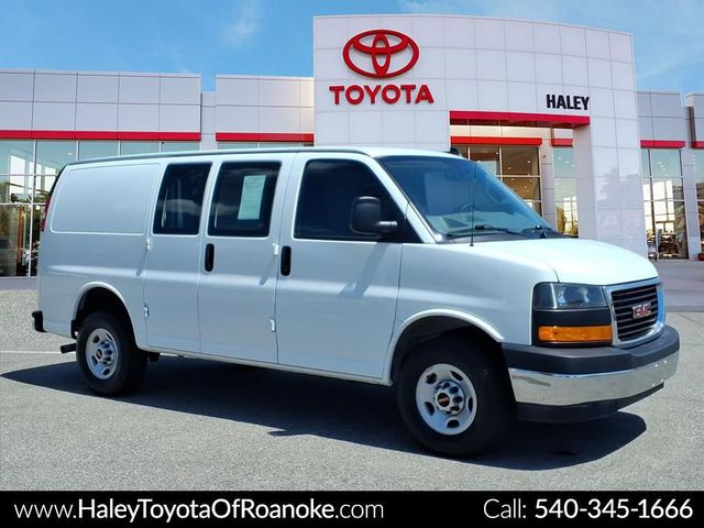 2024 GMC Savana Base