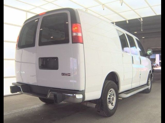 2024 GMC Savana Base