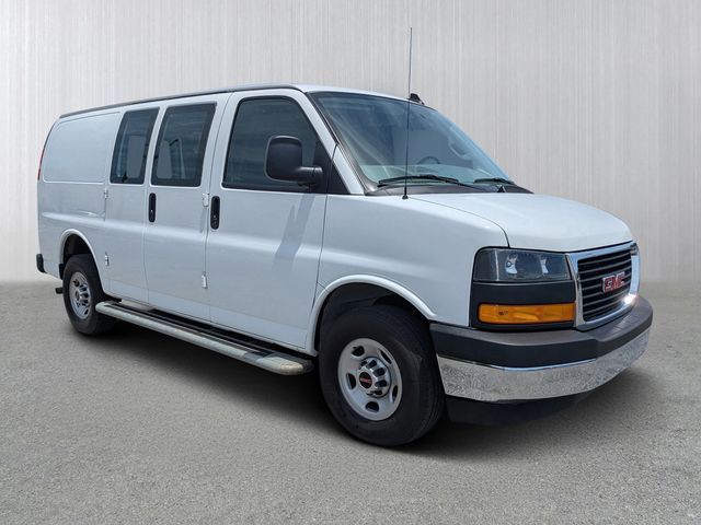 2024 GMC Savana Base