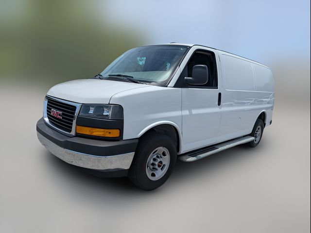2024 GMC Savana Base