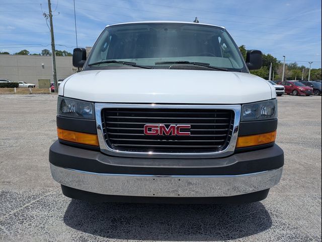 2024 GMC Savana Base