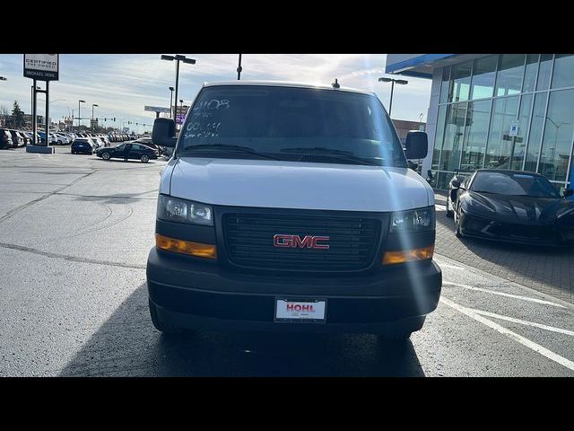 2024 GMC Savana Base