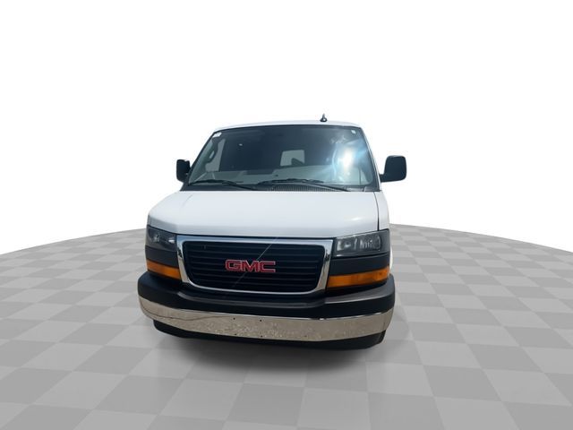 2024 GMC Savana Base