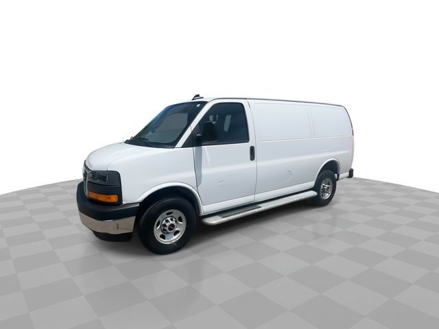 2024 GMC Savana Base