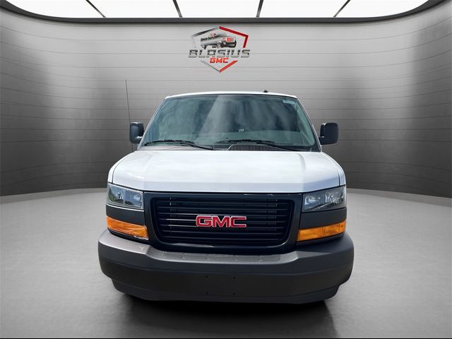 2024 GMC Savana Base