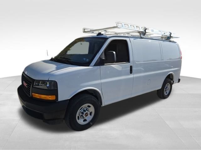 2024 GMC Savana Base