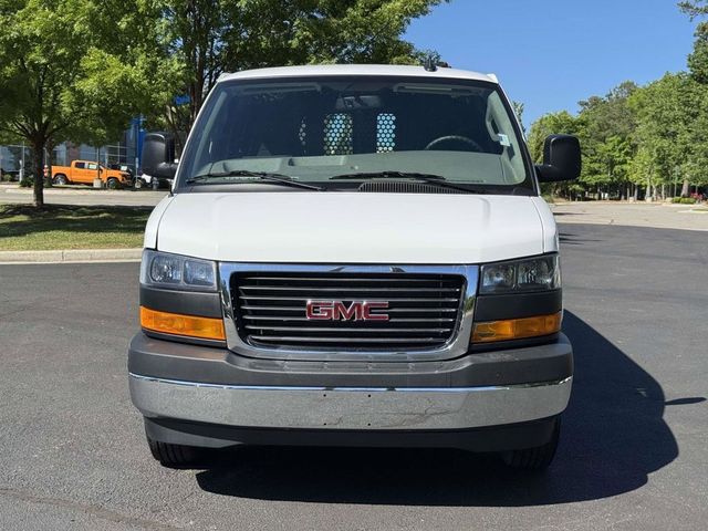 2024 GMC Savana Base