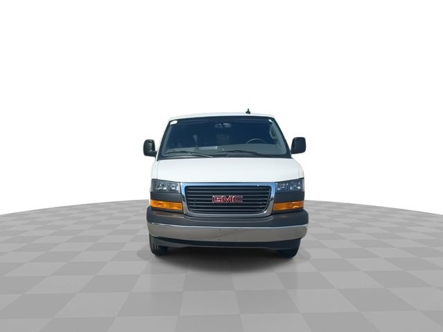 2024 GMC Savana Base