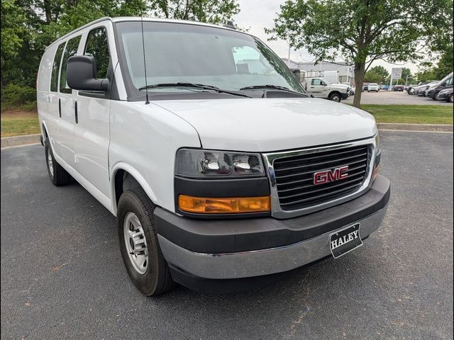 2024 GMC Savana Base