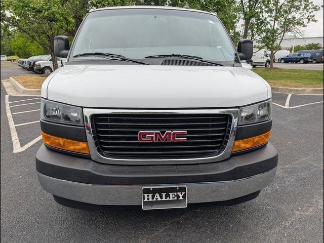 2024 GMC Savana Base