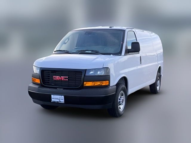 2024 GMC Savana Base